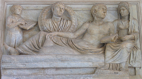 014. Tombeau - bas-relief en marbre.jpg